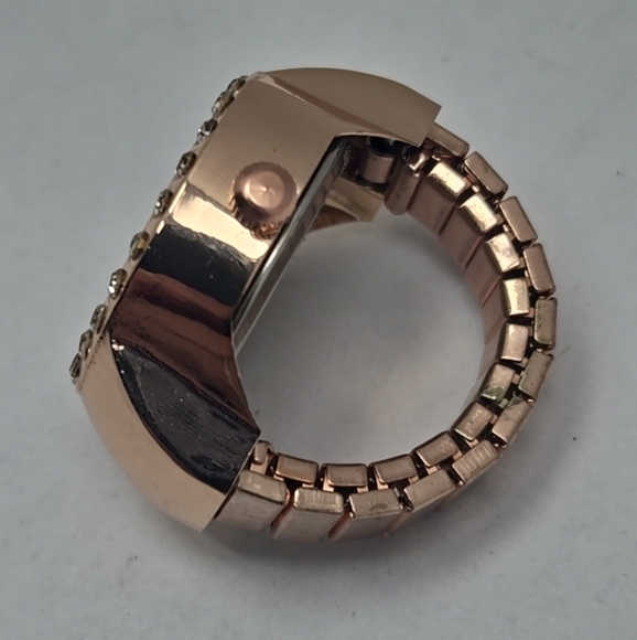 Womens Bozhi Ring Watch Rose Gold Tone Stone Bezel Stretch Band Working - Picture 7 of 14